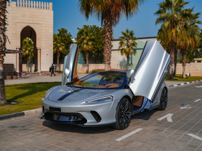 Exploring Luxury Cars in Dubai A Guide to the Finest Automobile Choices